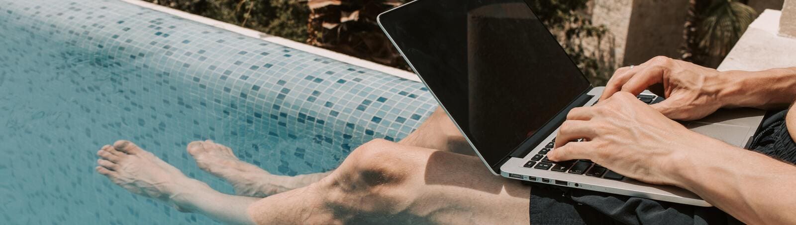 How to Host a Successful Online Swimming Pool Event with Pimclick’s Event Management Services